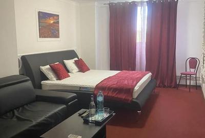 Casă cu 17 camere cu Teren 240 Mp în Central - 2