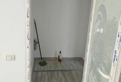 Apartament cu 3 camere semidecomandat în Autogară - 13