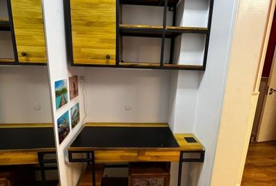 De Vânzare: Apartamentla curte,  3 Camere - 5