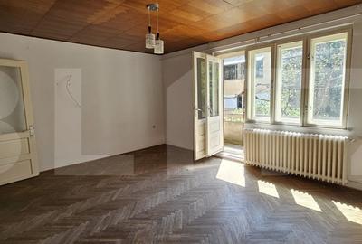 Casa cu 2 apartamente de 3 camere in centru - 3