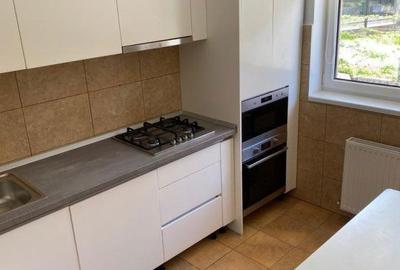 Casă cu 4 camere decomandat cu Canalizare în Dârste - 1