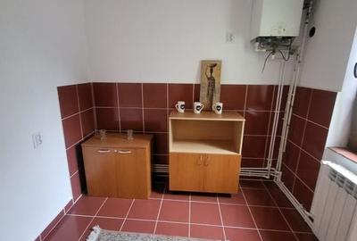 Casa mica, tip studio, centrala si curte proprie, 700 m distanta metrou Iancului - 6