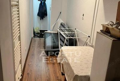 Garsonieră decomandată, mobilată în Olimpia-Stadion - 1