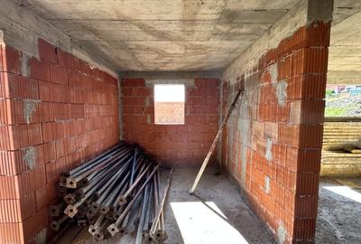 Casă individuală cu 5 camere cu Canalizare în Chinteni - 4