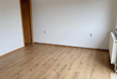 Casă cu Teren 440 Mp în Săftica - 4