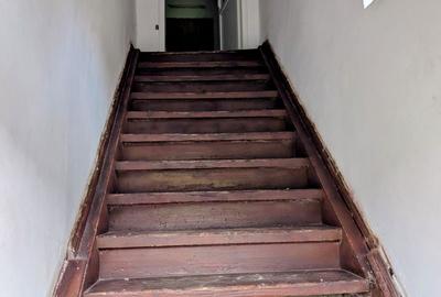 Predeal,P+1,casa din busteni,in spatele terenului-raul Prahova,posibil extindere - 13