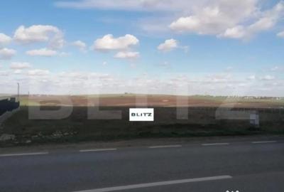 Teren de 2500 mp, în Central