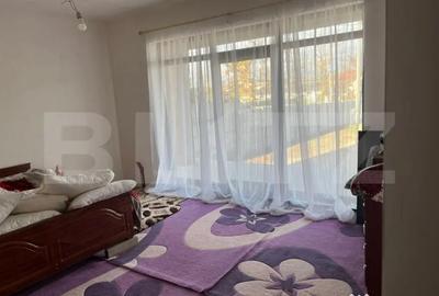 Casă cu 7 camere cu Canalizare în Central - 1