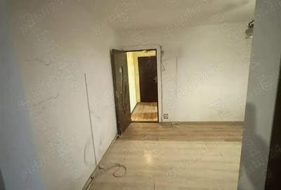 Vand apartament 2 camere Zona Kaufland Fartec - 1