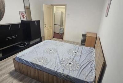 Garsonieră decomandată în Eroii Revoluției