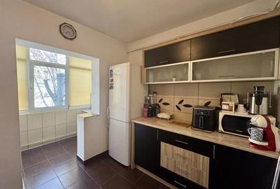 Apartament cu 3 camere decomandat, mobilat în Soarelui - 13