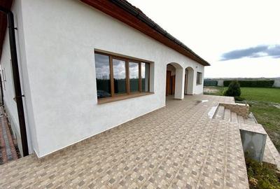 Domeniu de 9000 mp - Ideal pentru Dezvoltare Imobiliară sau Business de Lux! - 9