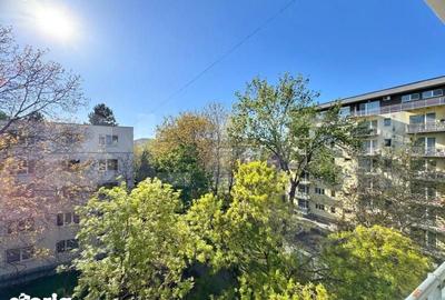 Apartament cu 3 camere semidecomandat în Plopilor - 2