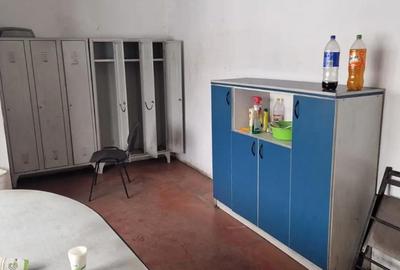 Spațiu comercial, de 220 mp, în Central - 3