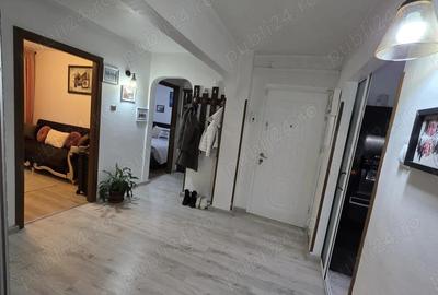 Vand apartament 4 camere et.1 Liliacului - 7