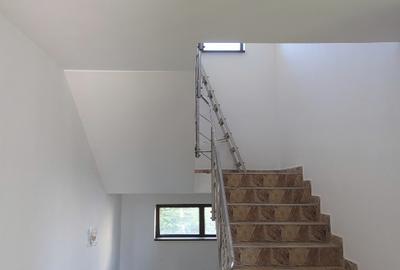 Casă individuală cu 5 camere cu Teren 511 Mp în Mogoșoaia - 2