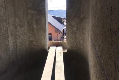 Casă cu 4 camere în Central - 1