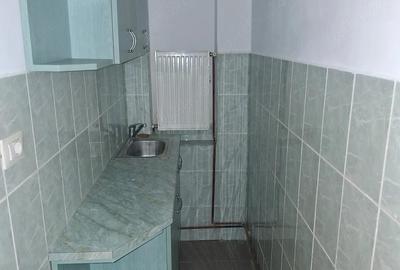 Apartament cu 2 camere semidecomandat în Funcționarilor - 1