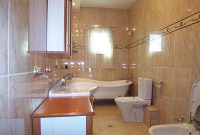 Casă individuală cu 6 camere cu Teren 783 Mp în Pipera - 12