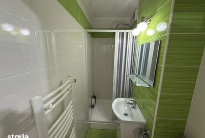 Apartament cu 4 camere decomandat în Periferie - 1