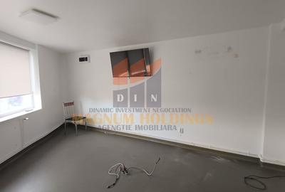 Spațiu comercial, de 105 mp, în Nord - 8