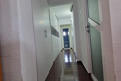 Apartament cu 3 camere decomandat în Sud - 18