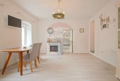 Apartament cu 3 camere semidecomandat, mobilat în Schei - 3