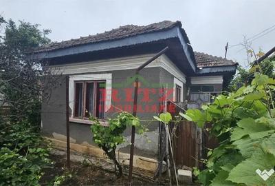 Casă cu 3 camere cu Teren 2304 Mp în Central - 3