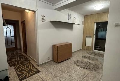 Apartament cu 3 camere decomandat în Canta - 1