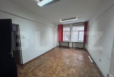 Spațiu comercial, de 231 mp, în George Enescu - 1