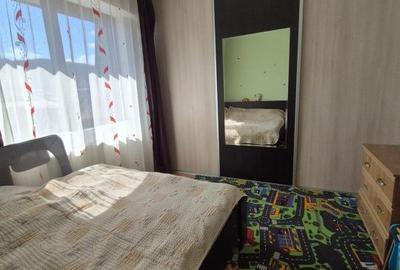 Apartament cu 3 camere decomandat în Tăuți - 1