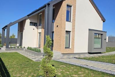Casă cu 4 camere cu Teren 700 Mp în Bârnova - 10