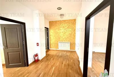 Casă cu 6 camere cu Teren 100 Mp în Central - 7