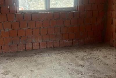 Casă cu Teren 510 Mp în Central - 9