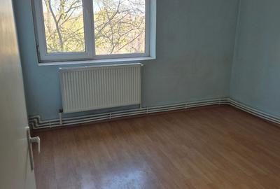 Apartament cu 3 camere decomandat în Mazepa 1 - 6