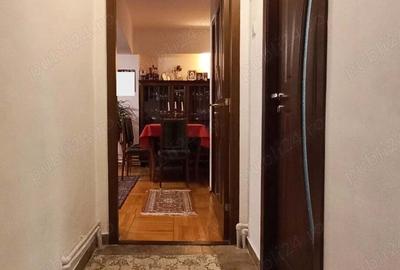 Vand apartament 3 camere Bro?teni 106.900 E negociabil - 6