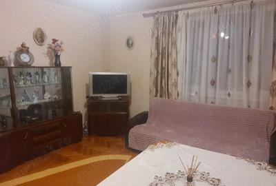 Inchiriez Apartament 2 camer - 3