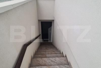 Casă cu 4 camere cu Teren 430 Mp în Central - 2