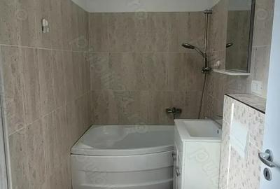 Casa moderna, mobilata, ocupabila imediat la Pi?chia. Zona lini?tita. - 3