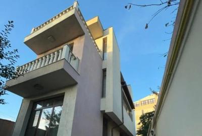 Casă cu 7 camere cu Teren 120 Mp în Colentina - 15