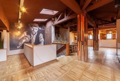 Spațiu comercial, de 200 mp, în Central - 15