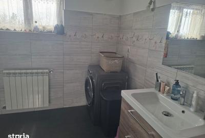 Casă cu 4 camere cu Teren 1000 Mp în Boldești - 6