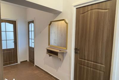 Apartament cu 3 camere decomandat în Grivița - 2