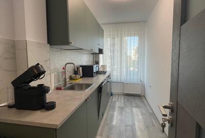 Piata Romana, Coloane, Metrou Piata Romana, Coloane, Metrou - 8