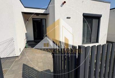 Duplex cu 3 camere cu Canalizare în Centura - 1