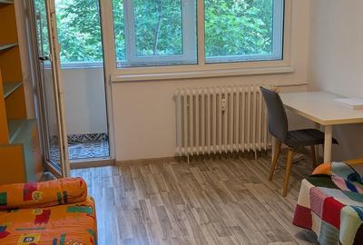 Apartament cu 2 camere decomandat în Alexandru Obregia - 1