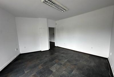 Spațiu comercial, de 75 mp, în Central