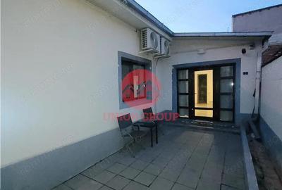 Casa Renovata si Mobilata Complet - Pozitionare Excelenta - Aproape de Delfinariu si Bd Mamaia - 16