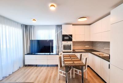 Apartament cu 3 camere decomandat, mobilat în Tractorul - 9