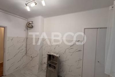 Apartament 3 camere 54mpu etaj 1 balcon zona Centrala Sibiu - 9